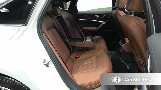 Audi A6 (C8) 2023 Белый из Кореи, фото 3
