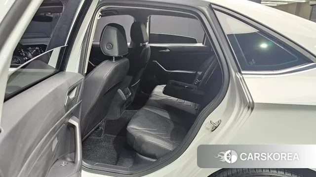 Volkswagen 7th Generation of Jetta 2021 Белый из Кореи, фото 3