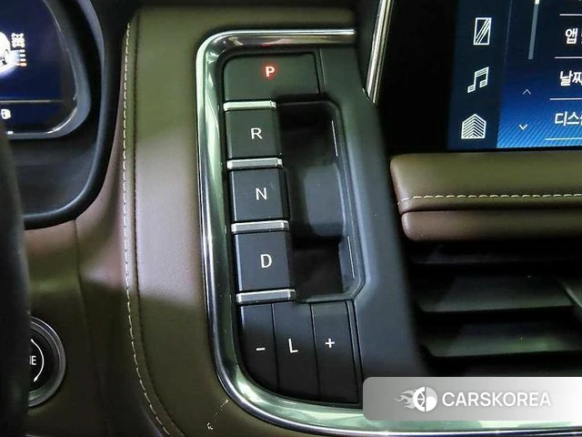 Chevrolet (GM Daewoo) Tahoe 2022 Жемчужный цвет из Кореи, фото 3