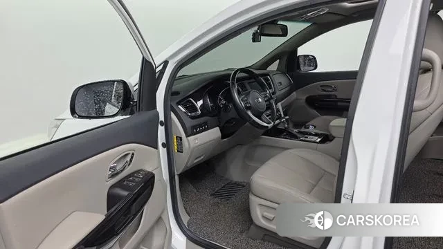 Kia The New Carnival 2018 Белый из Кореи, фото 3