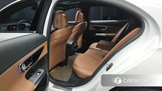 Mercedes-Benz E-Class W214 2025 Белый из Кореи, фото 3