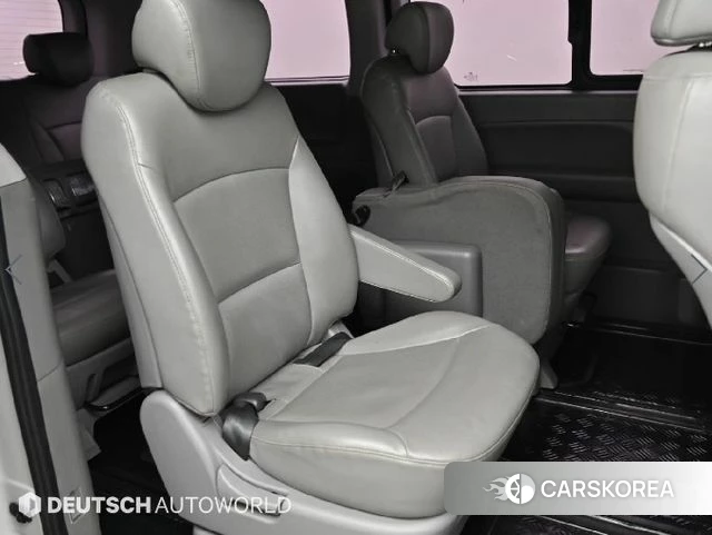 Hyundai The New Grand Starex 2018 Белый из Кореи, фото 3