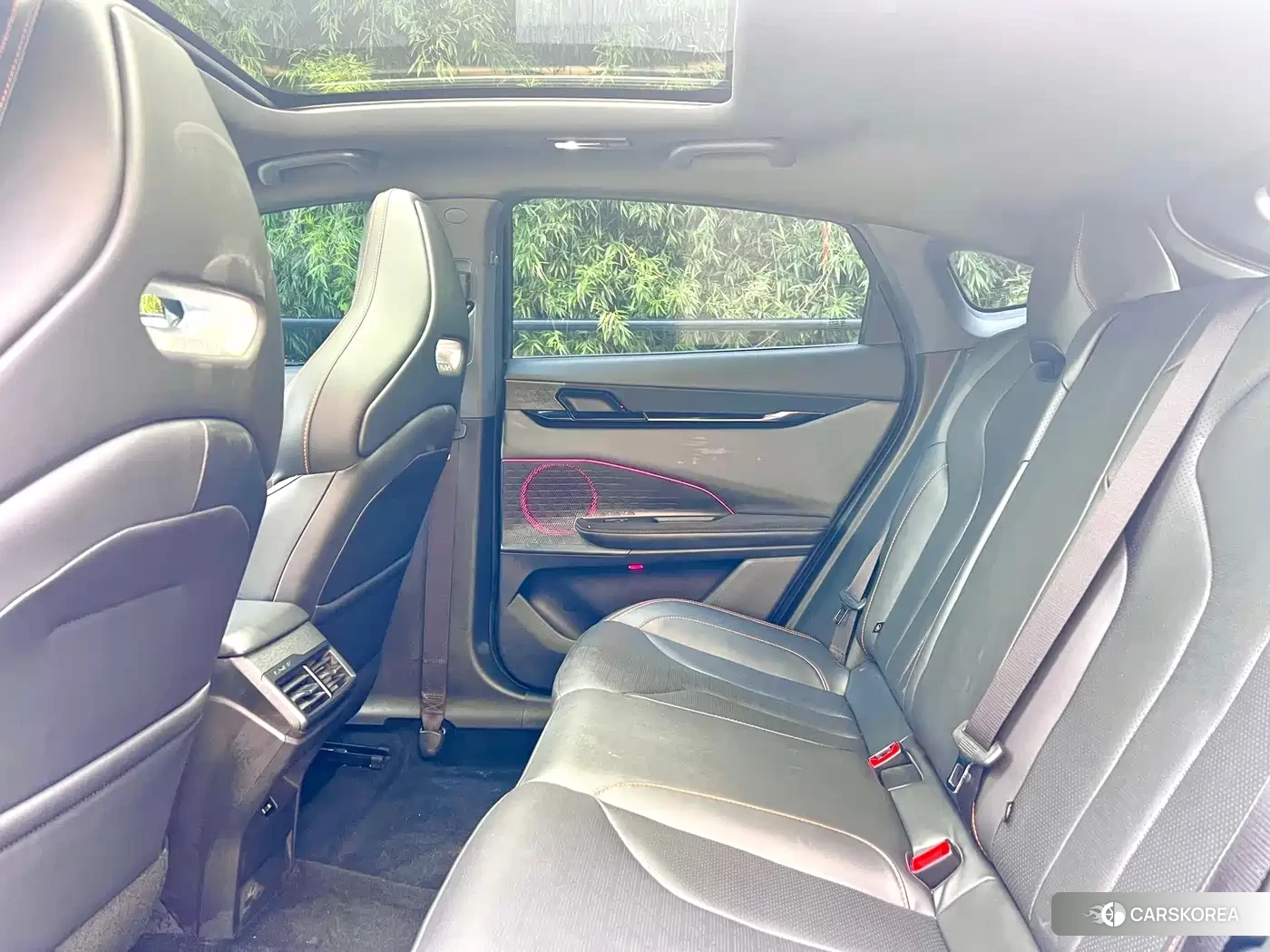 Chang'an UNI-V 2022 Silver/gray из Китая, фото 3