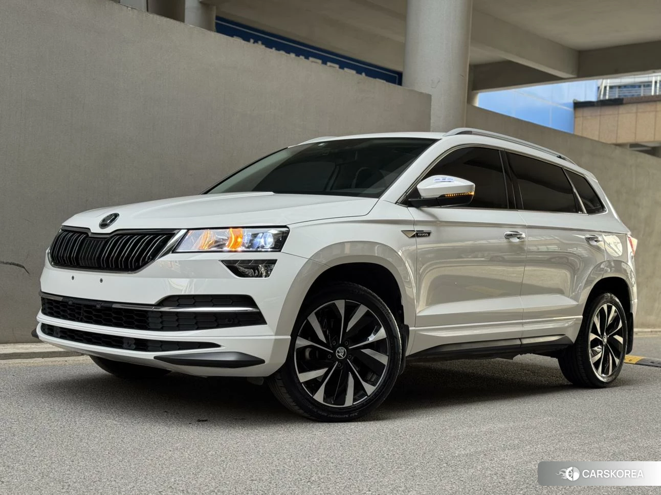Skoda Krok 2021 Белый из Китая, фото 3