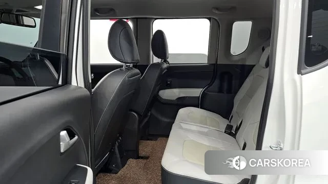 Kia The New Kia Ray EV 2023 Белый из Кореи, фото 3