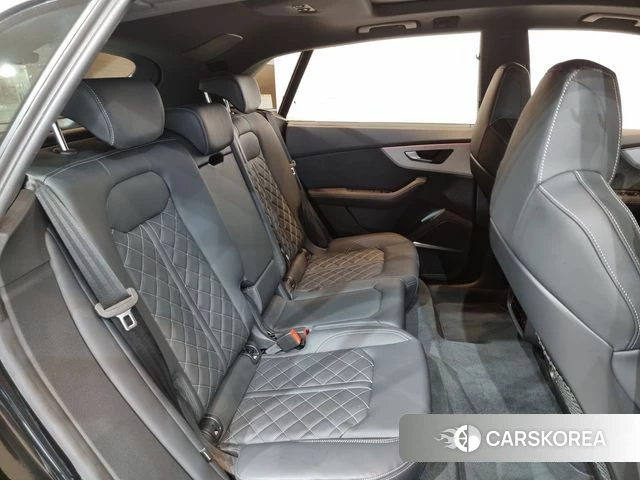 Audi Q8 (4M) 2024 Черный из Кореи, фото 3