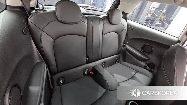 Mini Cooper 2019 Красный из Кореи, фото 3