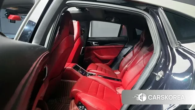 Porsche Panamera (971) 2018 Серебристо-серый из Кореи, фото 3
