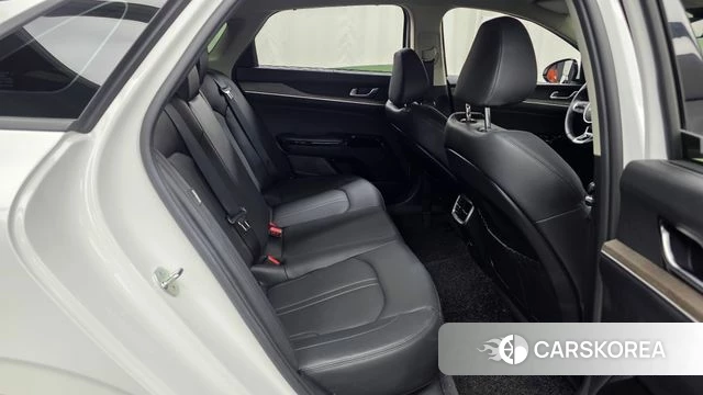 Kia K5 3rd generation 2023 Белый из Кореи, фото 3