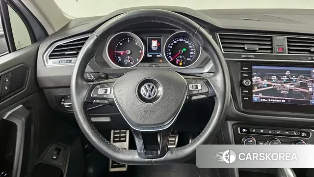 Volkswagen Tiguan second Generation 2019 Серебряный из Кореи, фото 3