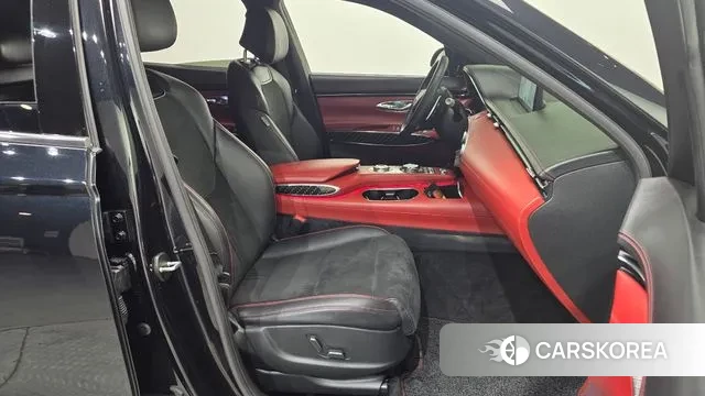 Genesis GV70 2022 Черный из Кореи, фото 3