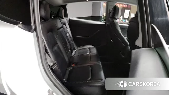 Tesla Model Y 2021 Белый из Кореи, фото 3