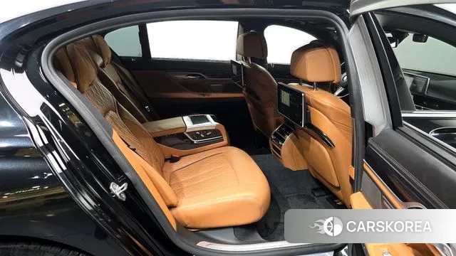 BMW 7 Series (G11) 2020 Черный из Кореи, фото 3