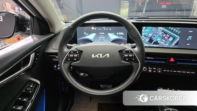 Kia EV6 2024 Белый из Кореи, фото 3