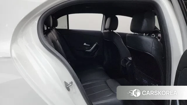 Mercedes-Benz A-Class W177 2022 Белый из Кореи, фото 3