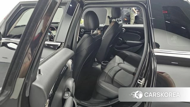 Mini Cooper 2022 Черный из Кореи, фото 3