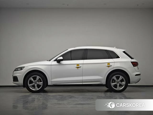 Audi Q5L 2019 Белый из Китая, фото 3