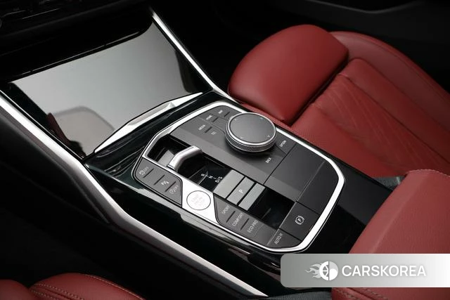 BMW 3 series 2023 Черный из Китая, фото 3