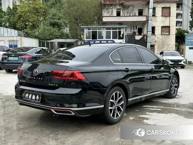 Volkswagen Magotan 2022 Черный из Китая, фото 3