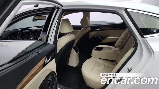 Kia Come New K7 2018 Белый из Кореи, фото 3