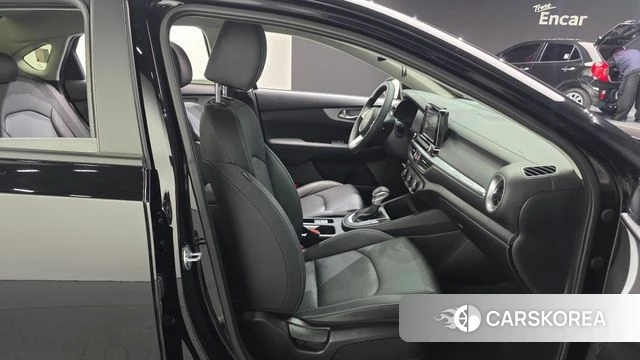 Kia The New K3 2nd generation 2022 Черный из Кореи, фото 3