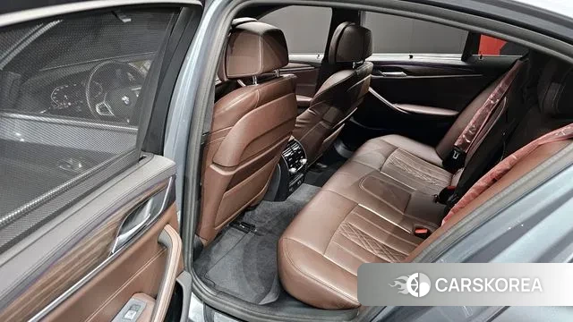 BMW 5 Series (G30) 2020 Серый из Кореи, фото 3