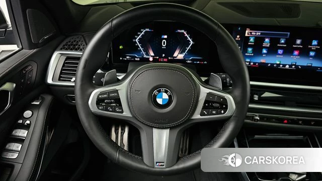 BMW X7 (G07) 2024 Черный из Кореи, фото 3