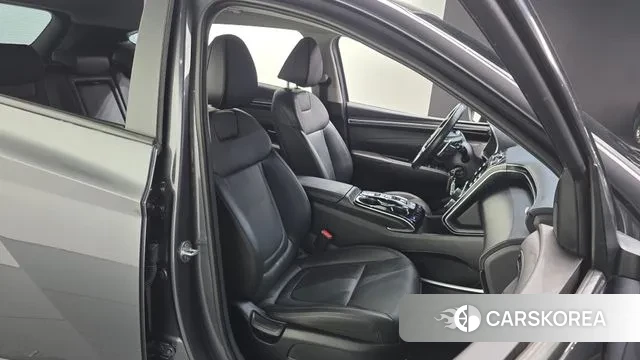 Hyundai Tucson (NX4) 2022 Серый из Кореи, фото 3