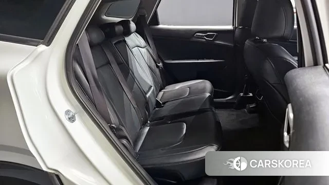 Kia Sportage 5th Generation 2023 Белый из Кореи, фото 3