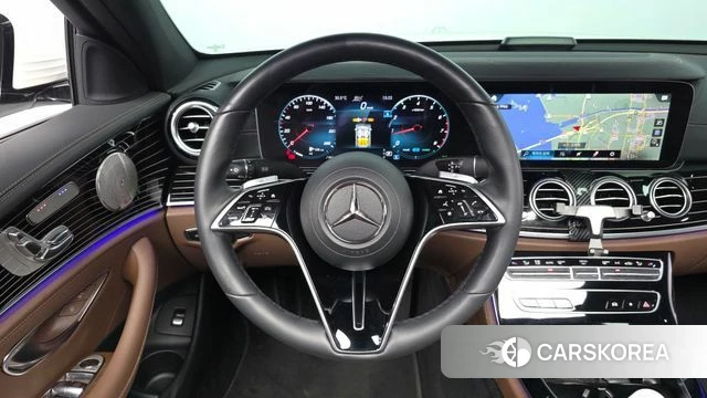 Mercedes-Benz E-Class W213 2021 Белый из Кореи, фото 3