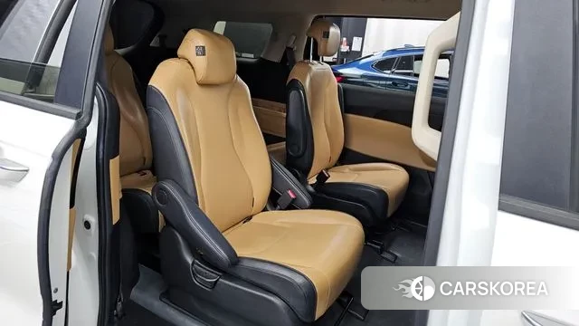 Kia Carnival 4th generation 2023 Белый из Кореи, фото 3