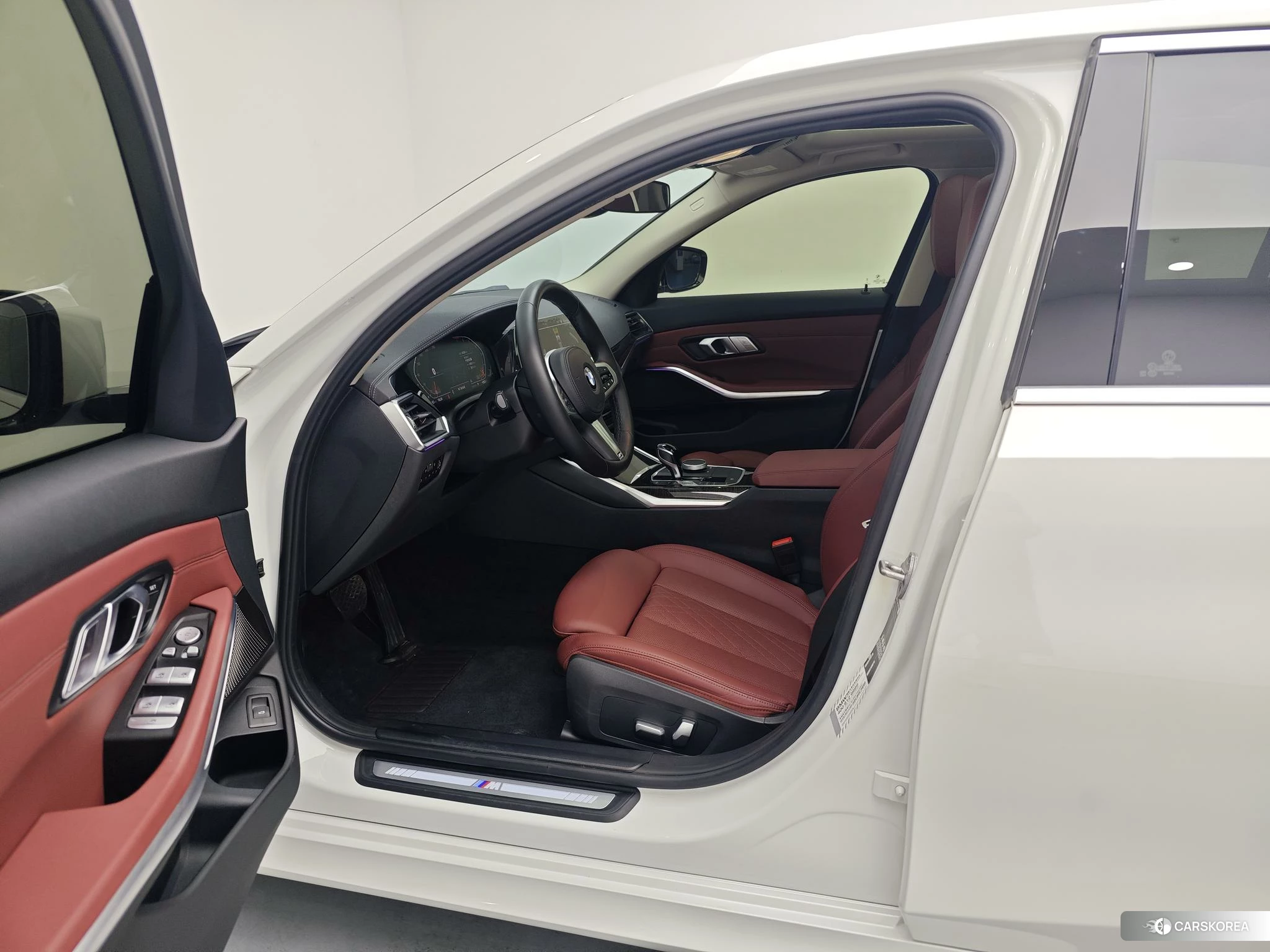 BMW 3 series 2021 Белый из Китая, фото 3
