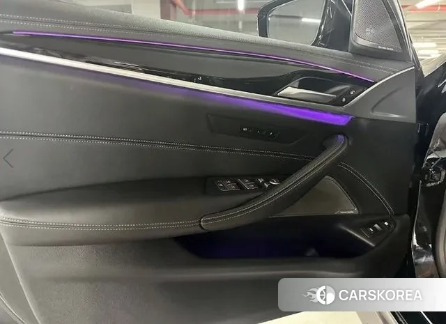 BMW 5 Series (G30) 2021 Черный из Кореи, фото 3