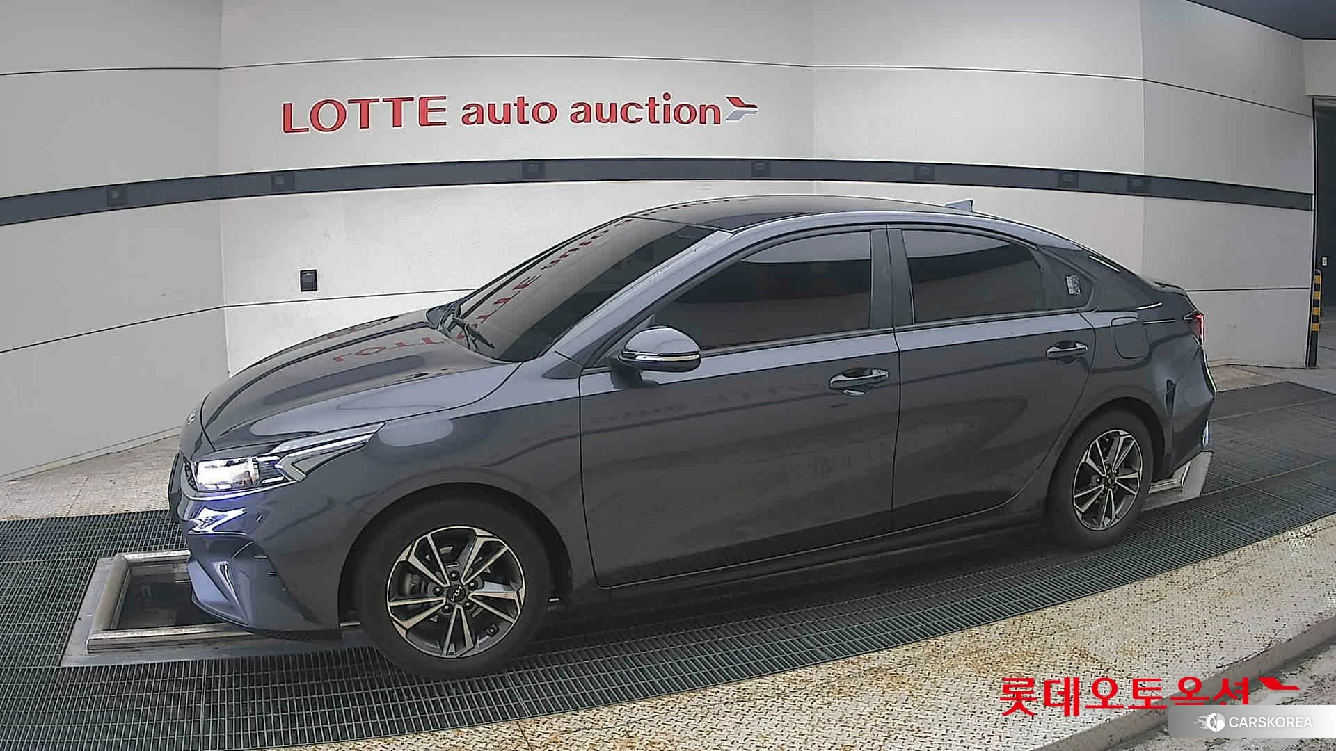 Kia K3 2022 Platinium Graphite из Кореи, фото 3