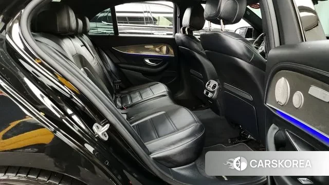 Mercedes-Benz E-Class W213 2022 Черный из Кореи, фото 3