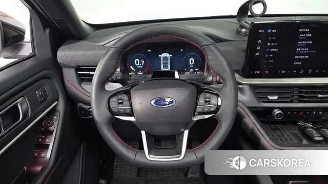 Ford Explorer 6th Generation 2025 Белый из Кореи, фото 3