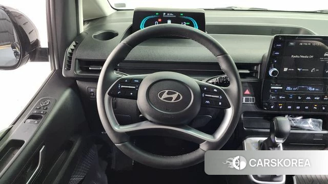 Hyundai Staria 2025 Черный из Кореи, фото 3