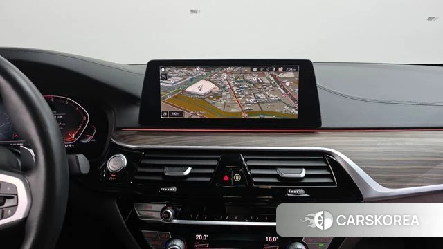 BMW 5 Series (G30) 2020 Белый из Кореи, фото 3