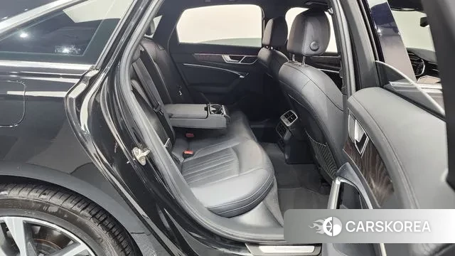 Audi A6 (C8) 2022 Черный из Кореи, фото 3