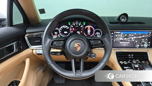 Porsche Panamera (971) 2022 Серебристо-серый из Кореи, фото 3