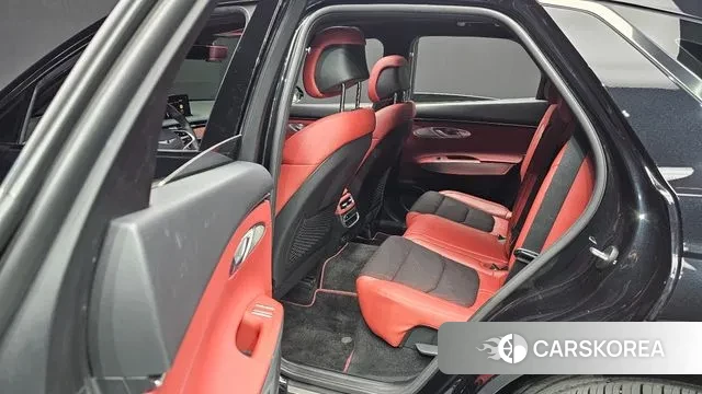 Genesis GV70 2021 Черный из Кореи, фото 3