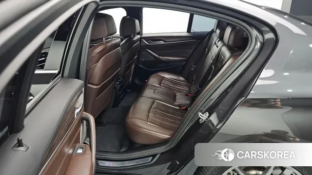 BMW 5 Series (G30) id 2891124 из Кореи 3