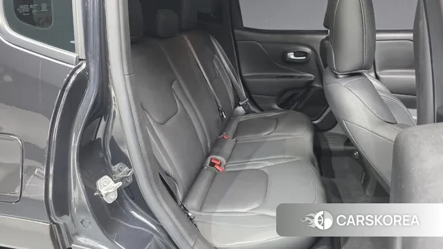 Jeep Renegade 2021 Черный из Кореи, фото 3