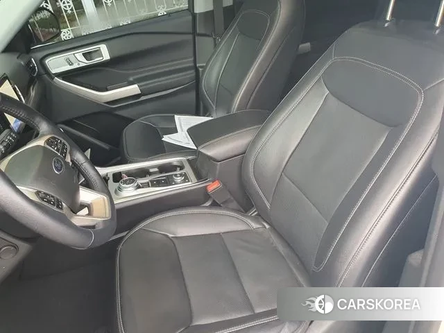 Ford Explorer 6th Generation 2023 Белый из Кореи, фото 3