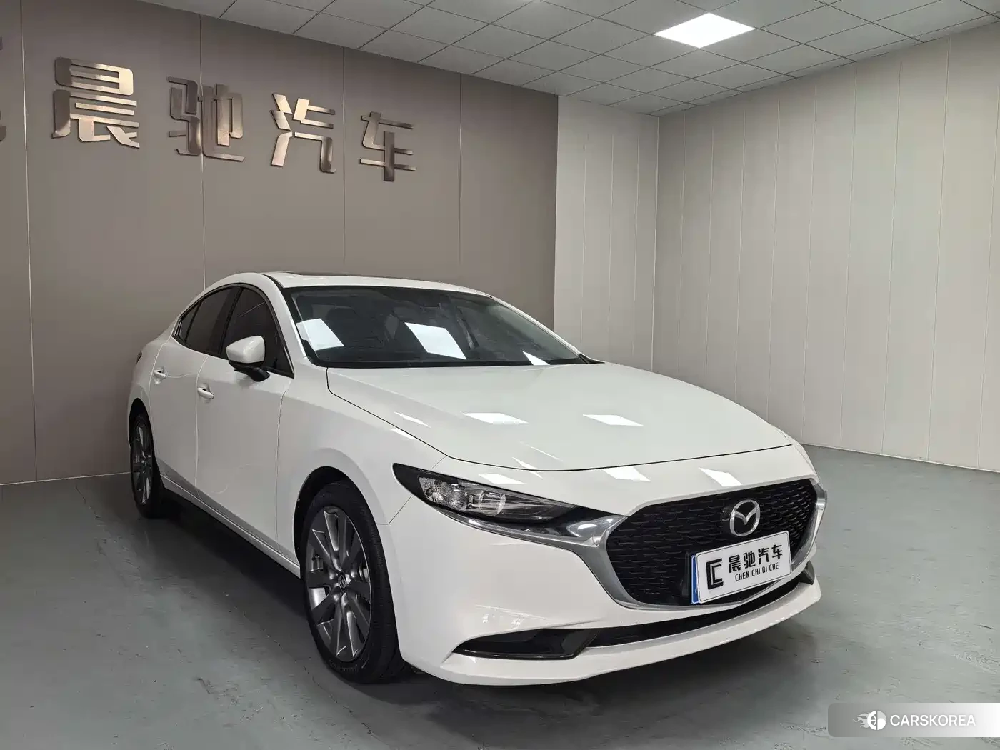 Mazda 3 2026 Белый из Китая, фото 3