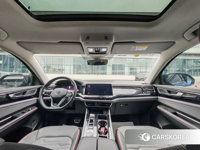 Volkswagen Tourang 2021 Черный из Китая, фото 3