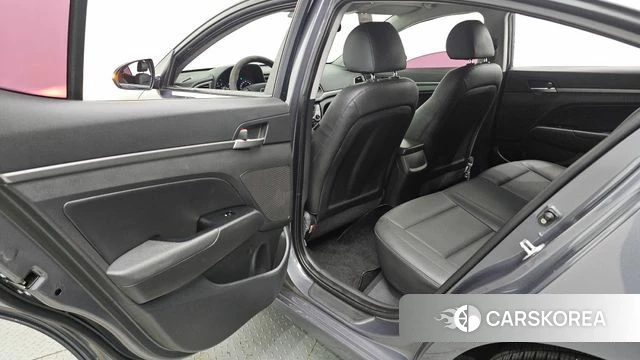 Hyundai Avante AD 2018 Серый из Кореи, фото 3