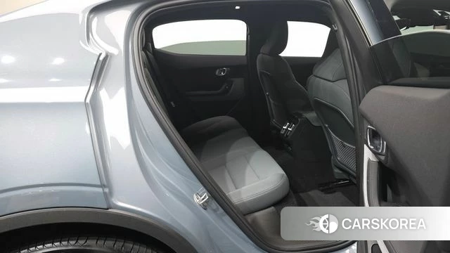 Polestar Polestar 2 2022 Светло-серебряный цвет из Кореи, фото 3