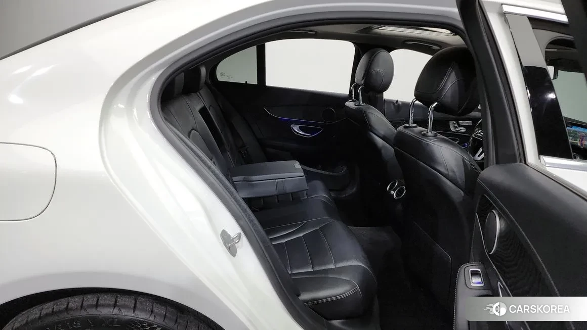 Mercedes-Benz C-Class W205 2019 Белый из Кореи, фото 3