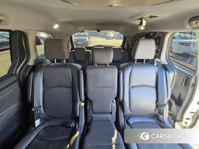 Honda Odyssey 2018 Белый из Кореи, фото 3